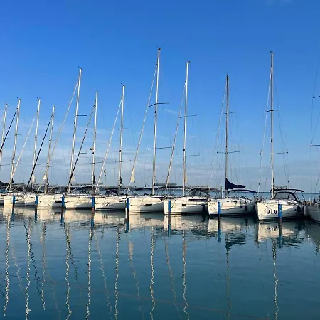 Anna's Residency - Prestige Apartament