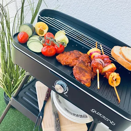 Anna's Residency - Prestige