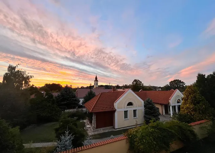 Anna's Residency - Prestige